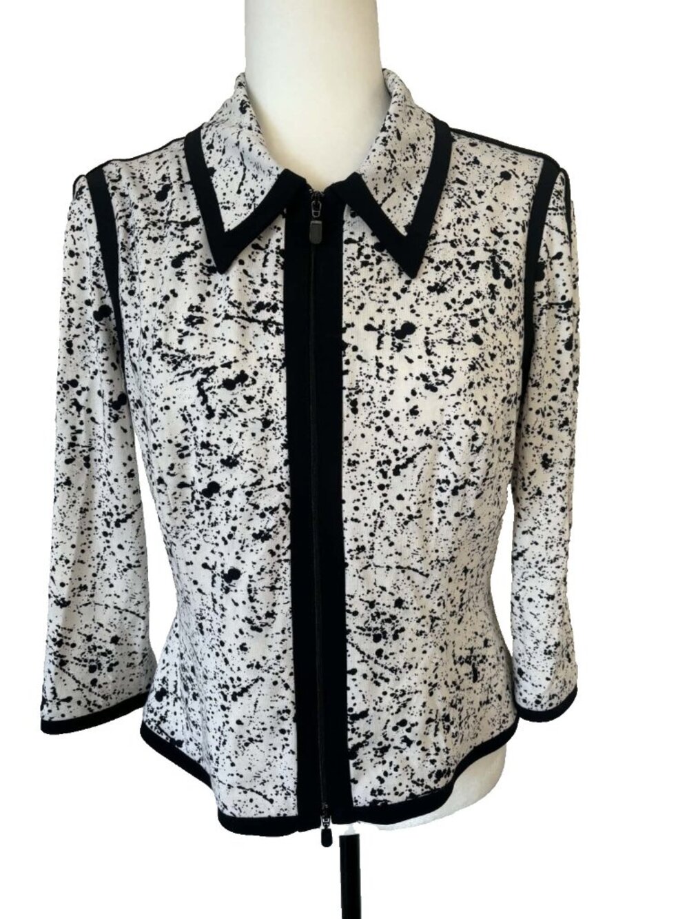JOSEPH RIBKOFF Jacket Top Size 12 Zip Up Black White 3/4 Sleeve Trim Lined